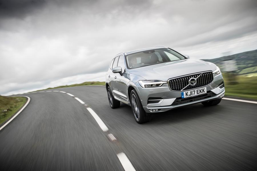  Volvo XC60 D4 Inscription 2017 года  (UK) (фото 29 из 172)
